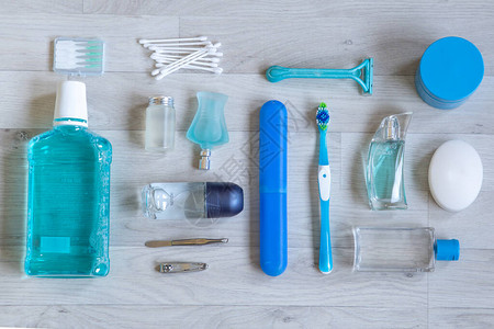 淺木背景藍色個人衛(wèi)生用品 以視覺美學驅(qū)動銷售轉(zhuǎn)化